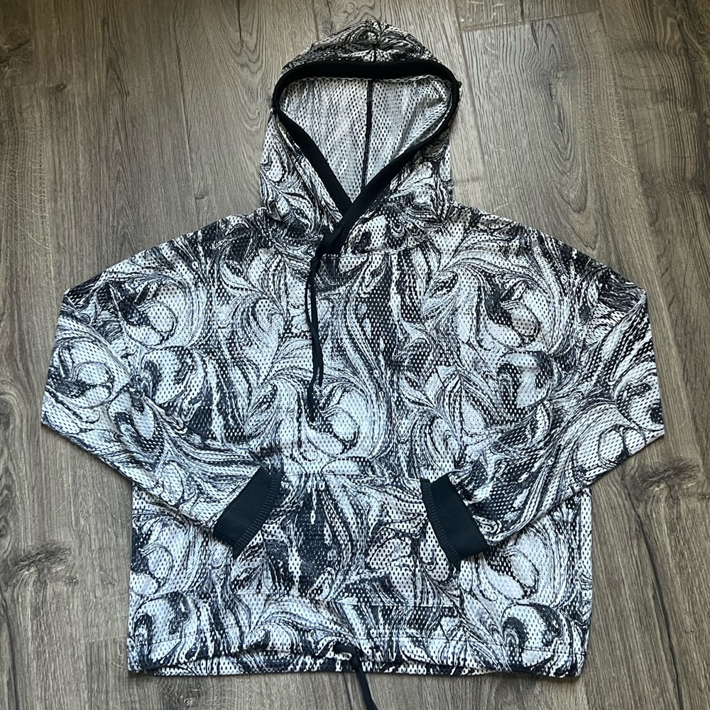 Victoria’s Secret Sport Mesh Black and White Swirl Hoodie Size S